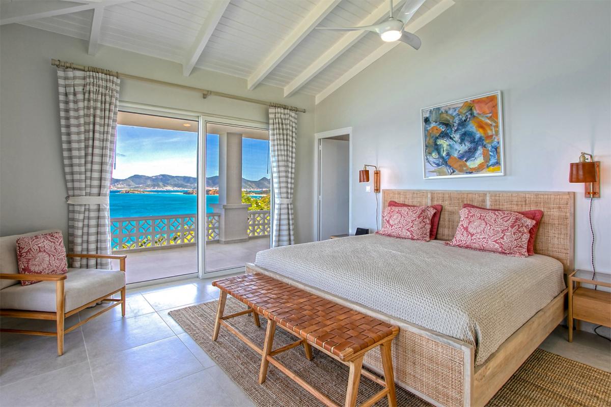 Pool villa St Martin - Large bedroom with sea view 1